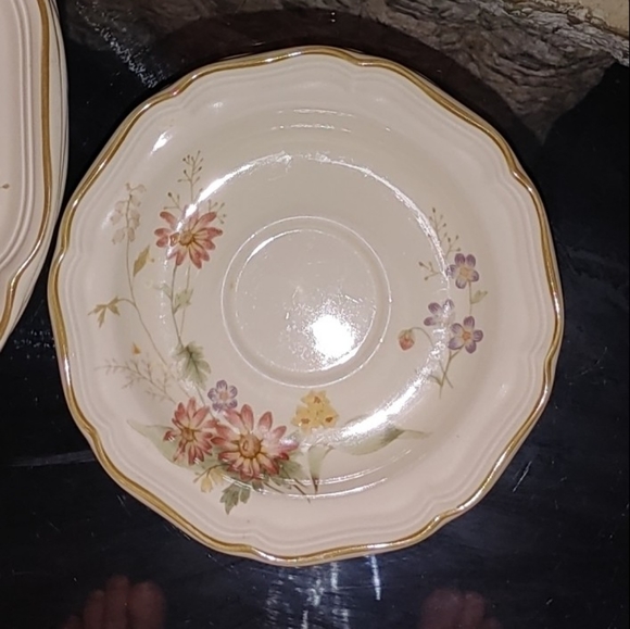 Mikasa Samantha Serving Bowl & Soup bowl - Picture 5 of 9